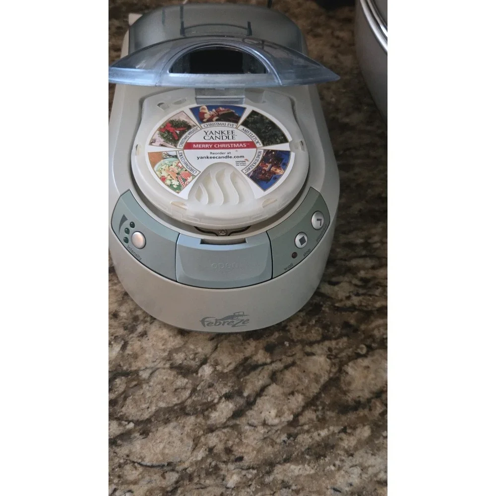 Vintage Febreze Yankee Candle Scent Stories Disc Player Diffuser Working